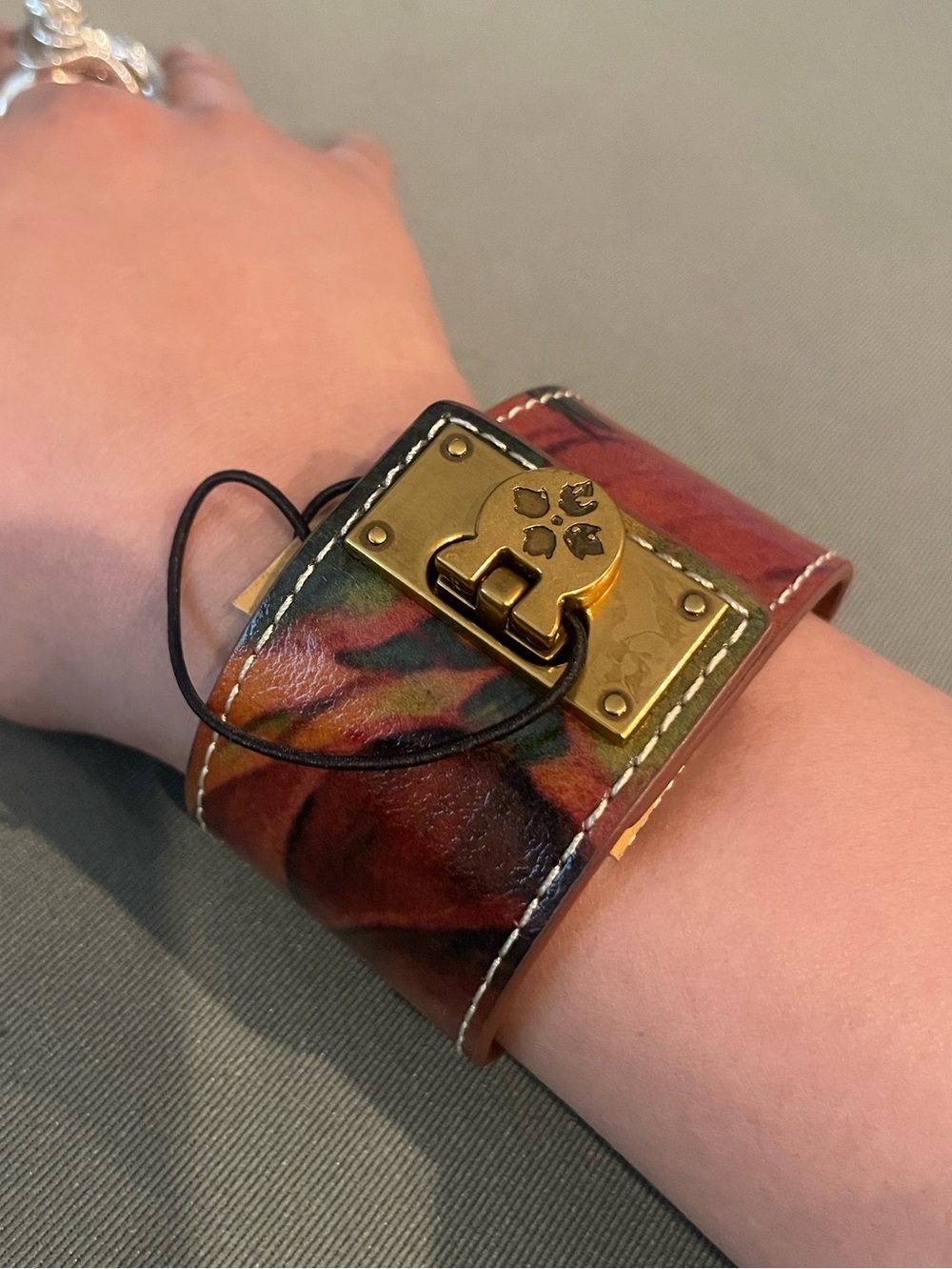 Patricia Nash Artisan Italian Leather Floral Cuff Bracelet Brass Lock - Picture 7 of 7